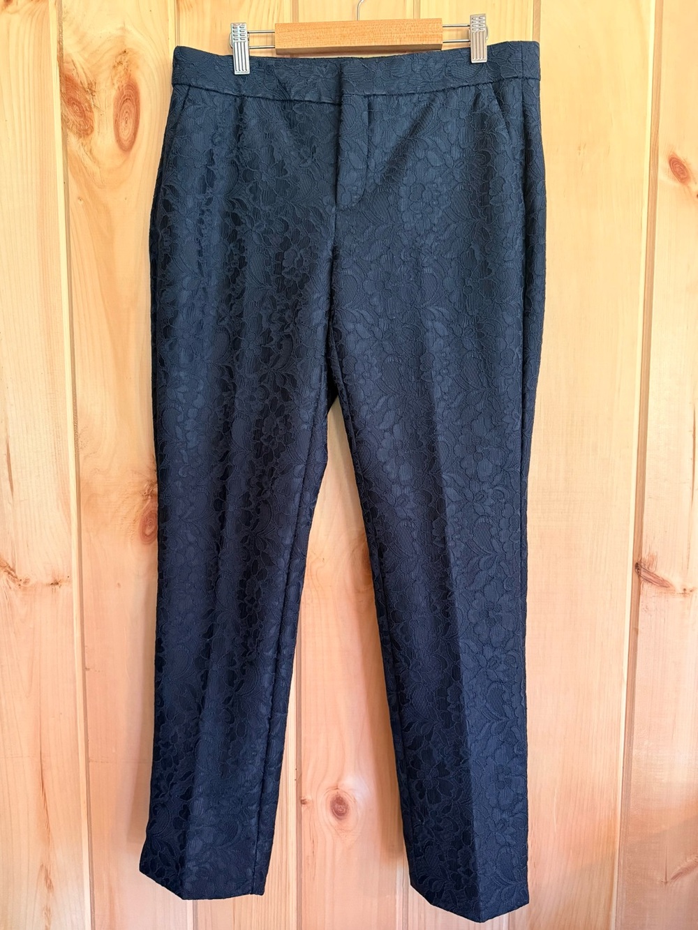Banana Republic Navy Floral Lace Ankle Pants - Size 4 - EUC